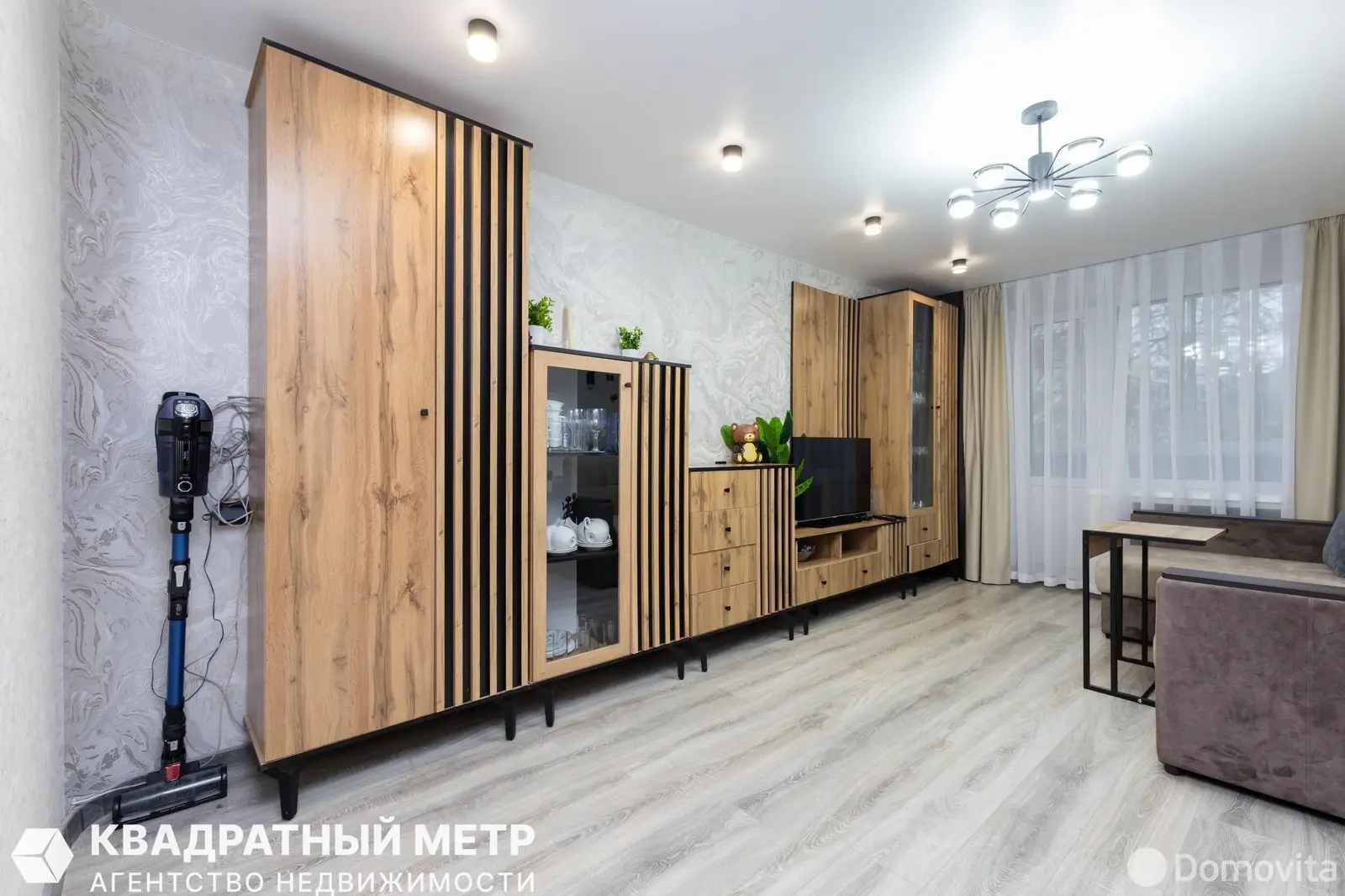 комната, Сеница, д. 74