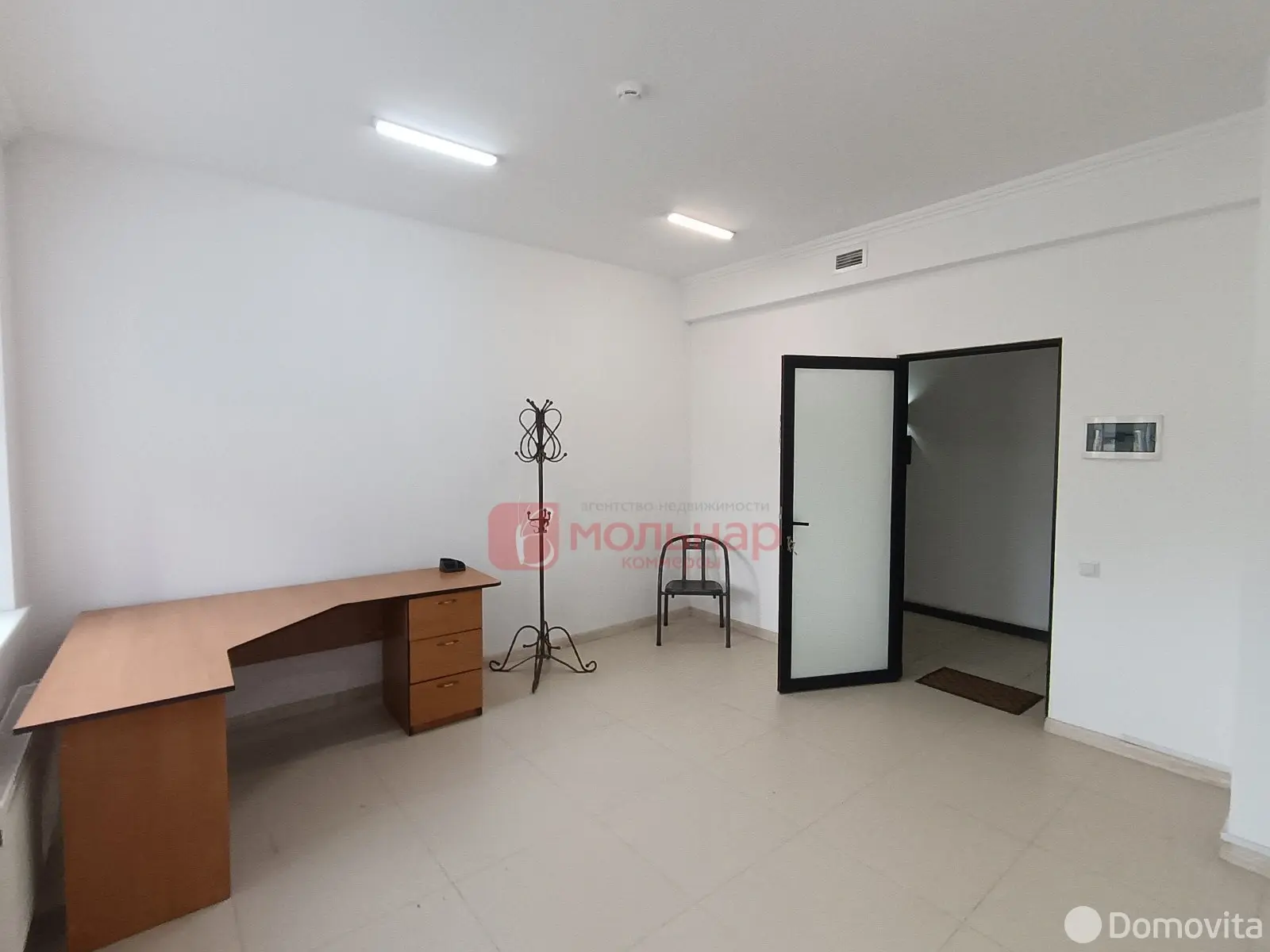 офис, Боровляны, ул. Интернациональная, д. 10, стоимость аренды 420 р./мес.
