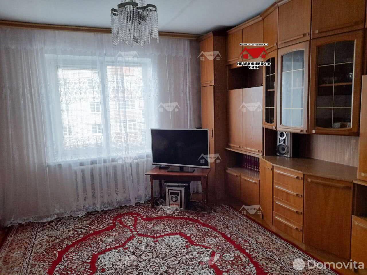 Продажа 3-комнатной квартиры в Рогачеве, ул. Ленина, д. 22, 28000 USD, код: 929318 - фото 1