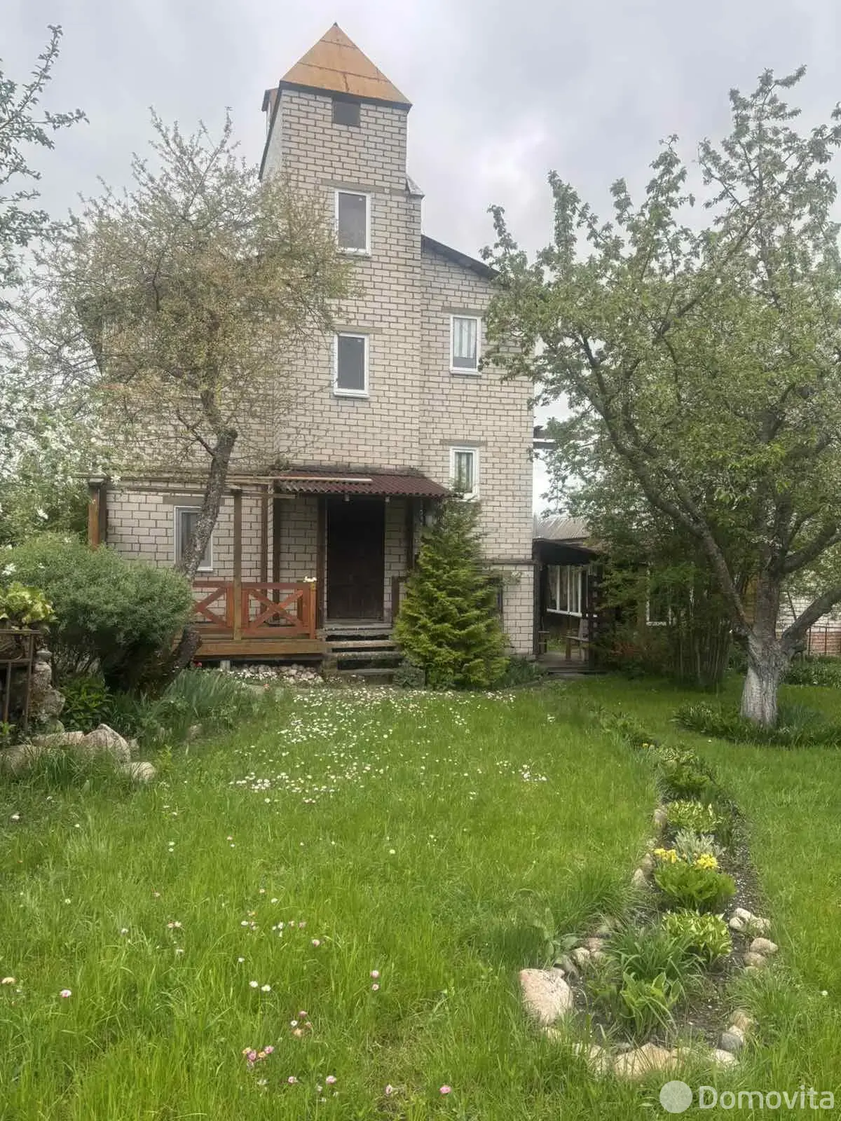 дача, Лира,