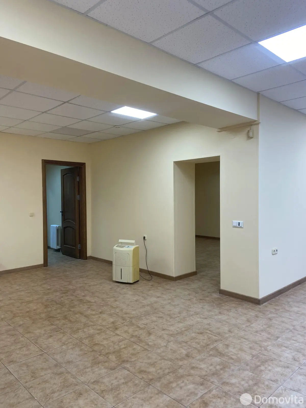 Снять торговое помещение на ул. Червякова, д. 3 в Минске, 1200EUR, код 967916 - фото 2