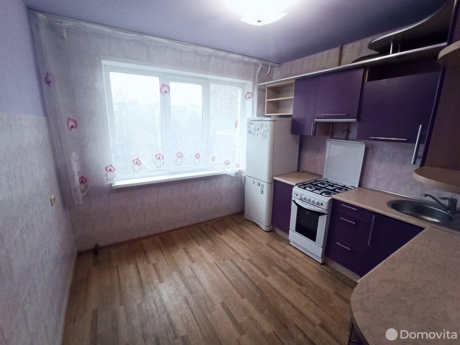 Продажа 4-комнатной квартиры в Барановичах, ул. Жукова, 40000 USD, код: 938516 - фото 2