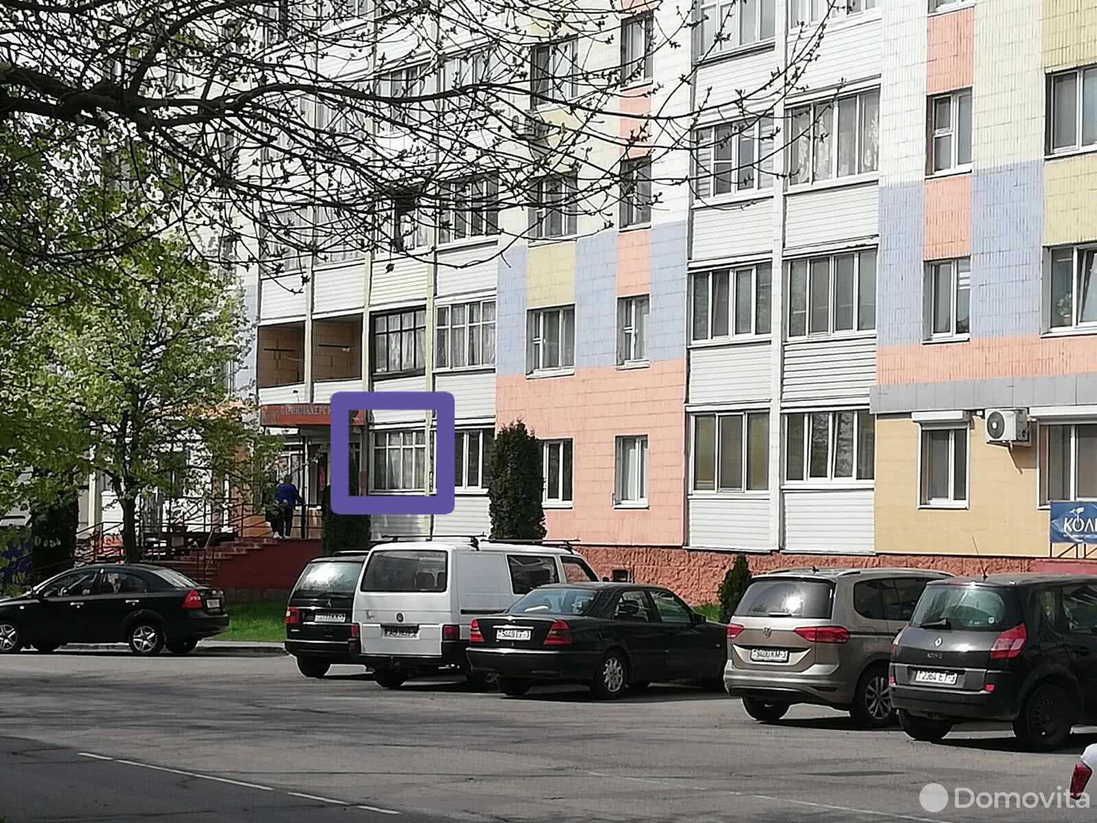 Купить 2-комнатную квартиру в Жлобине, ул. Воровского, д. 34, 31400 USD, код: 997762 - фото 1