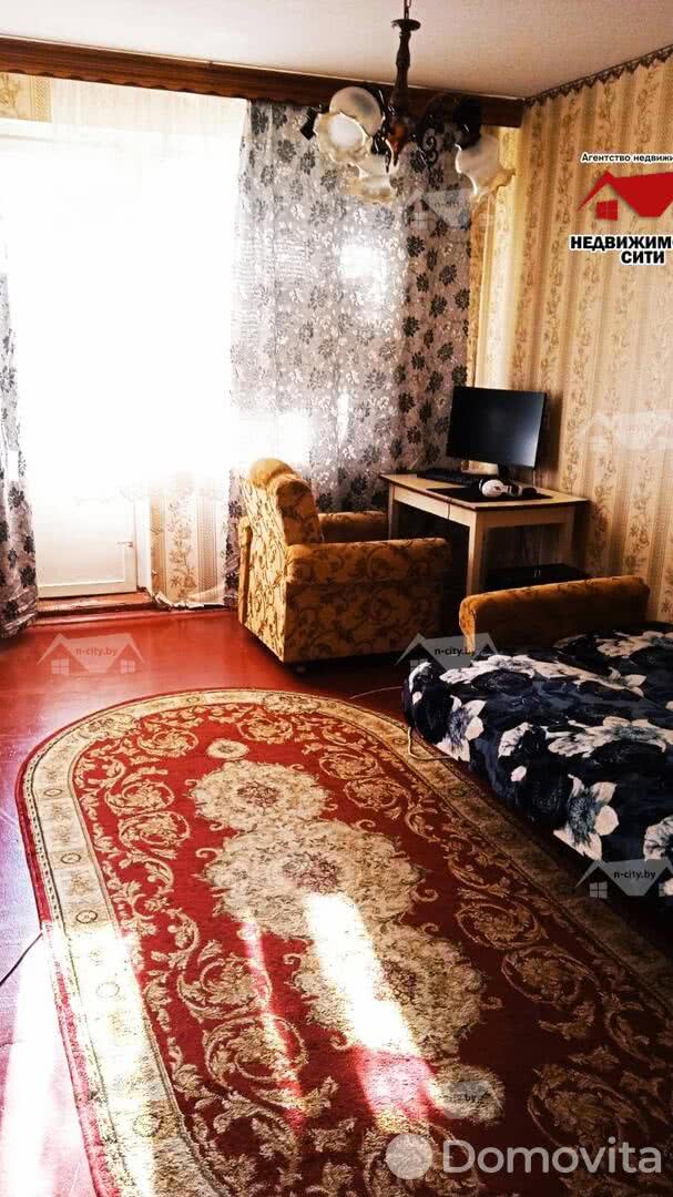 Купить 2-комнатную квартиру в Солигорске, ул. Богомолова, д. 14, 38000 USD, код: 1006213 - фото 1