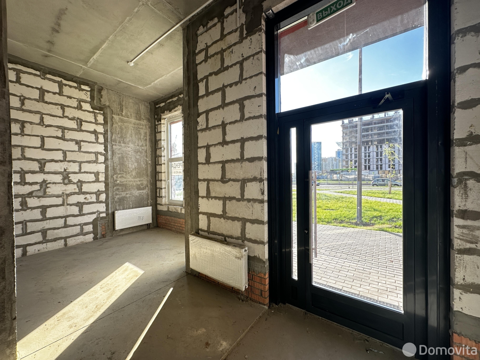 Снять торговую точку на ул. Михаила Савицкого, д. 23 в Минске, 827EUR, код 968195 - фото 2