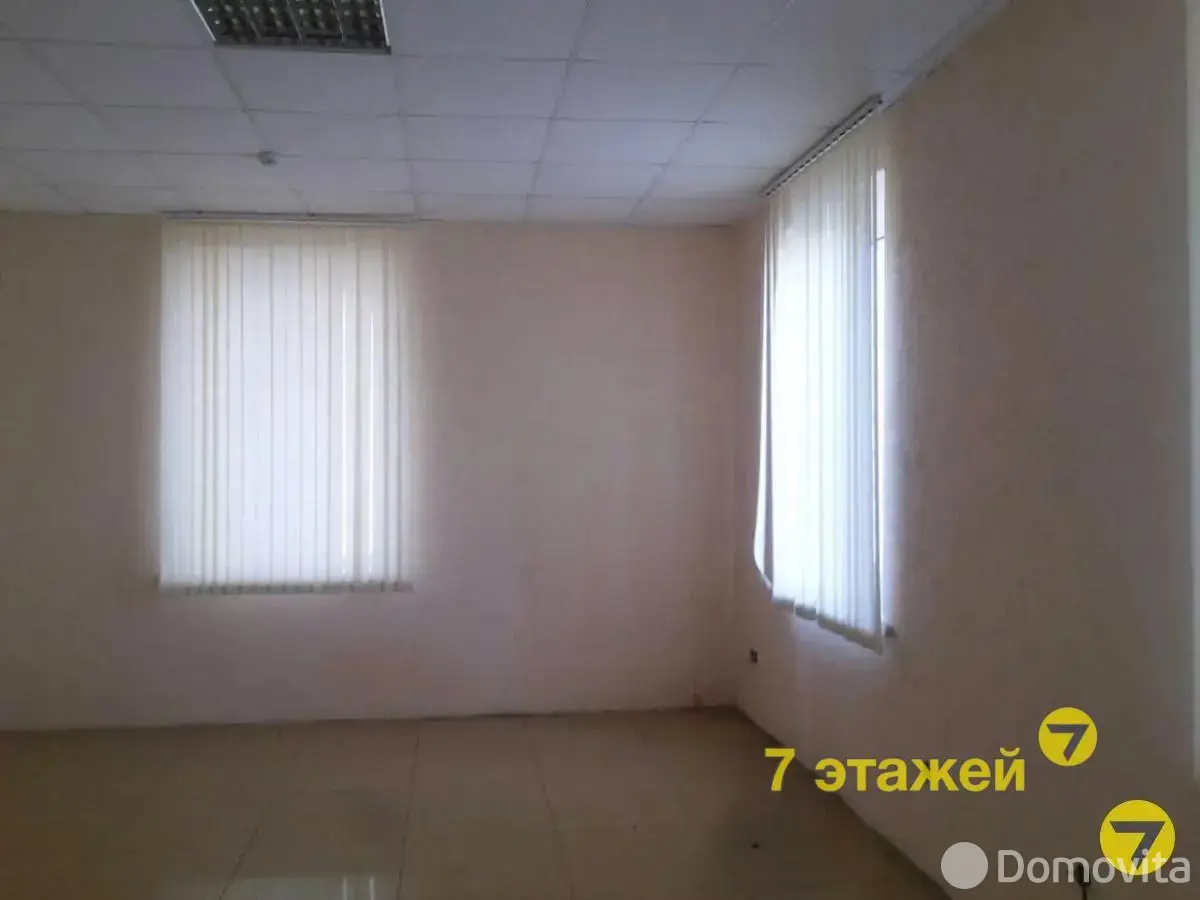 торговый объект, Кобрин, ул. Первомайская, д. 7, стоимость продажи 233 512 р.