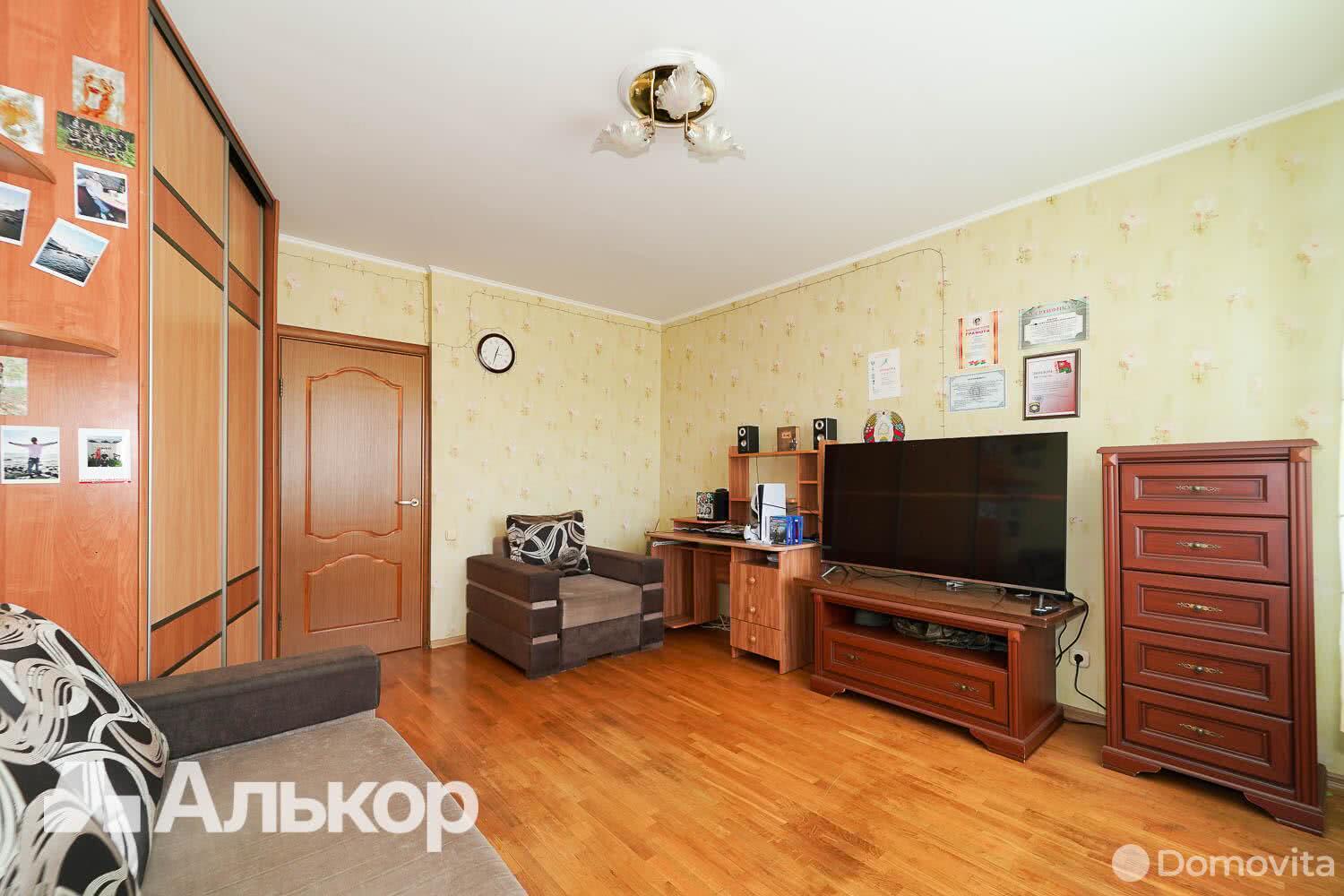 Купить 3-комнатную квартиру в Минске, ул. Скрипникова, д. 21, 120000 USD, код: 1000023 - фото 6