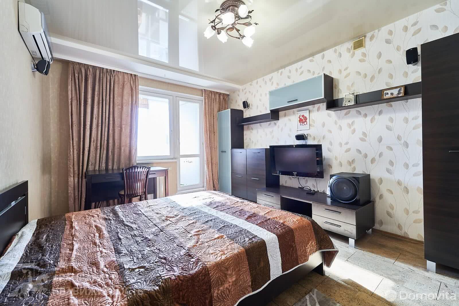 Снять 2-комнатную квартиру в Минске, ул. Притыцкого, д. 107, 375USD, код 136138 - фото 1