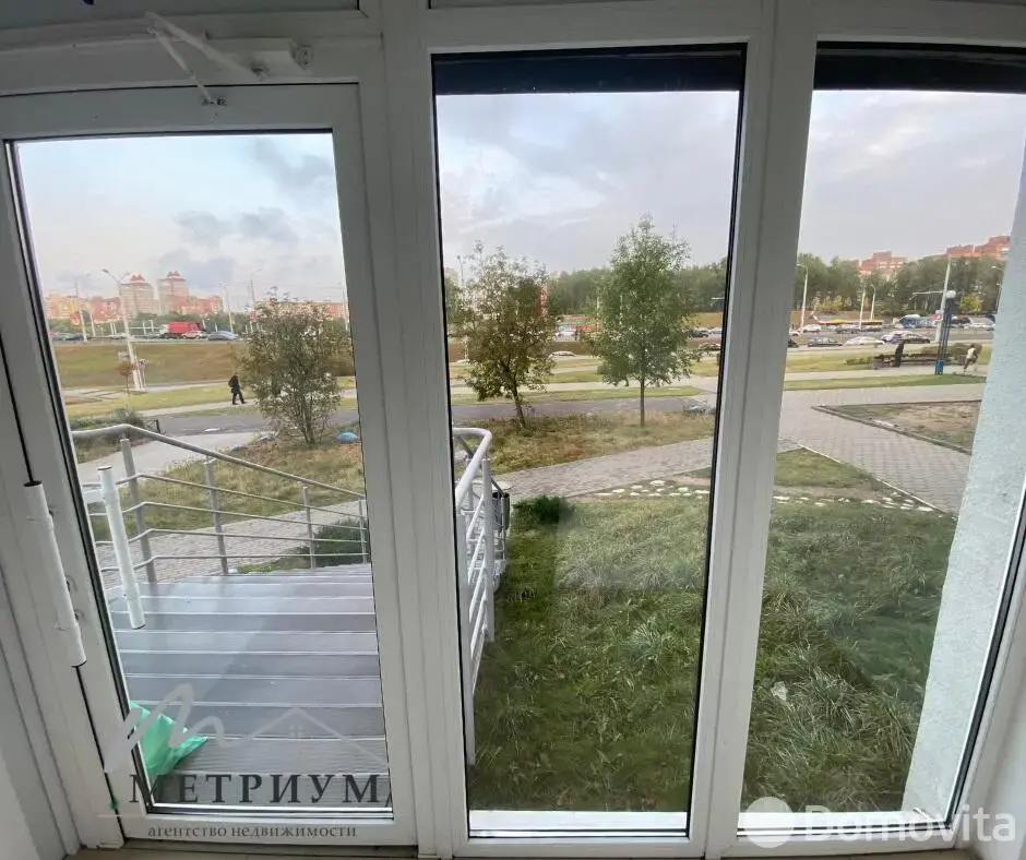 торговый объект, Минск, ул. Руссиянова, д. 4, стоимость аренды 1 014 р./мес.