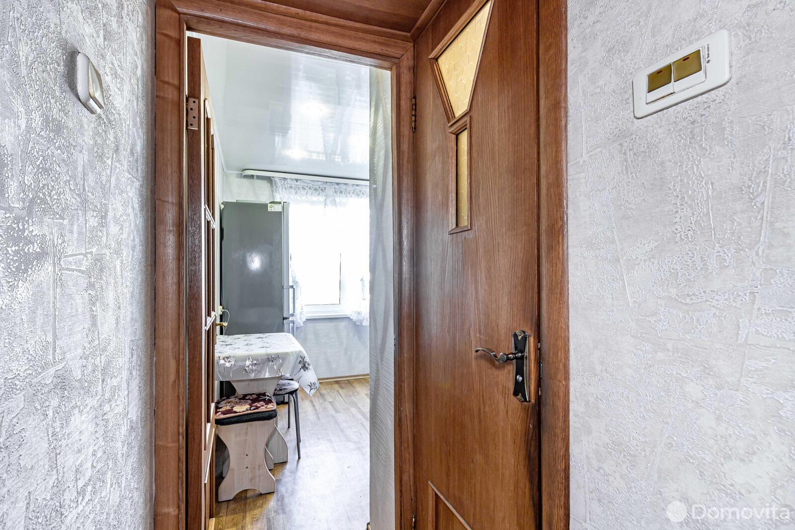 Купить 2-комнатную квартиру в Минске, ул. Мирошниченко, д. 49, 72900 USD, код: 999813 - фото 4