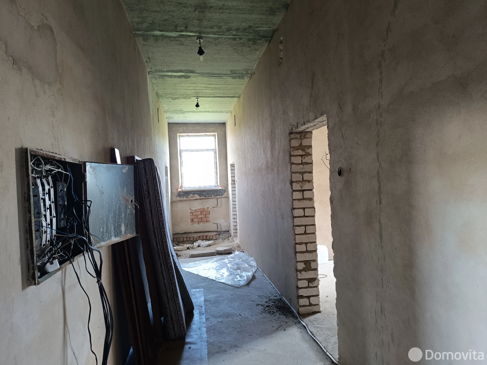 коттедж, Мокрица,