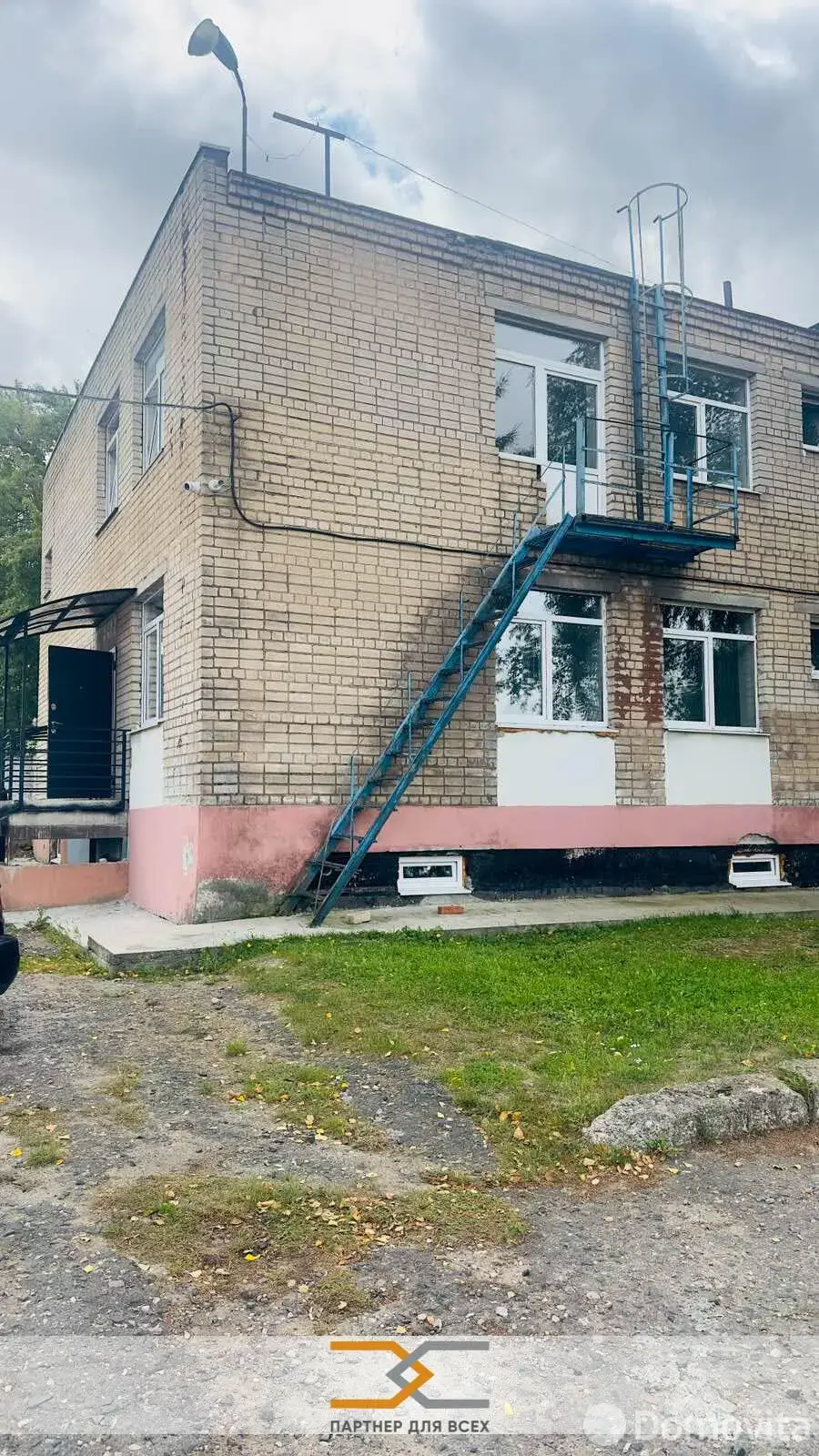 офис, Слуцк, ул. Тутаринова, д. 8, стоимость аренды 1 193 р./мес.