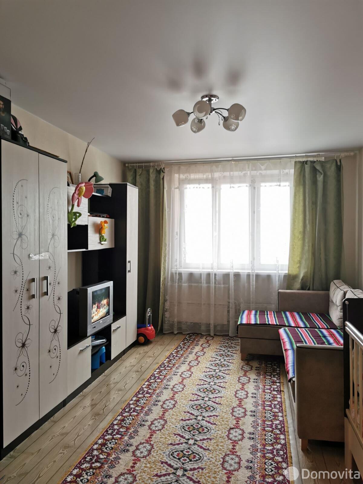 Купить 3-комнатную квартиру в Минске, ул. Козыревская, д. 70, 84999 USD, код: 856395 - фото 1