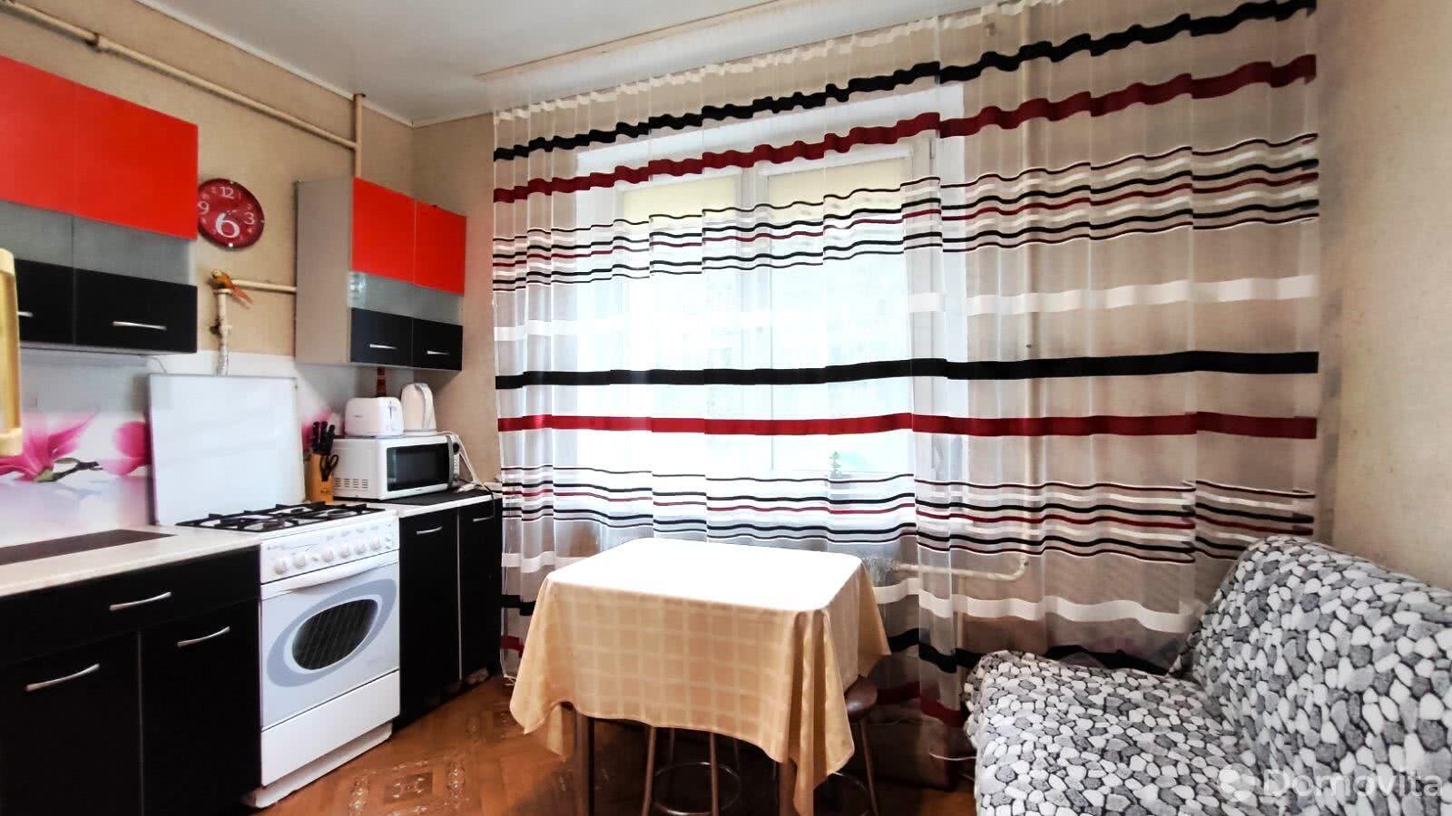 Продажа 2-комнатной квартиры в Нарочи, ул. Нарочанская, д. 5, 43000 USD, код: 998491 - фото 1