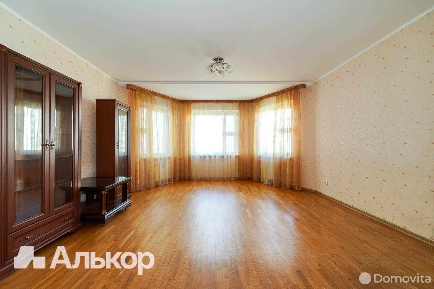 Купить 3-комнатную квартиру в Минске, ул. Скрипникова, д. 21, 120000 USD, код: 1000023 - фото 1