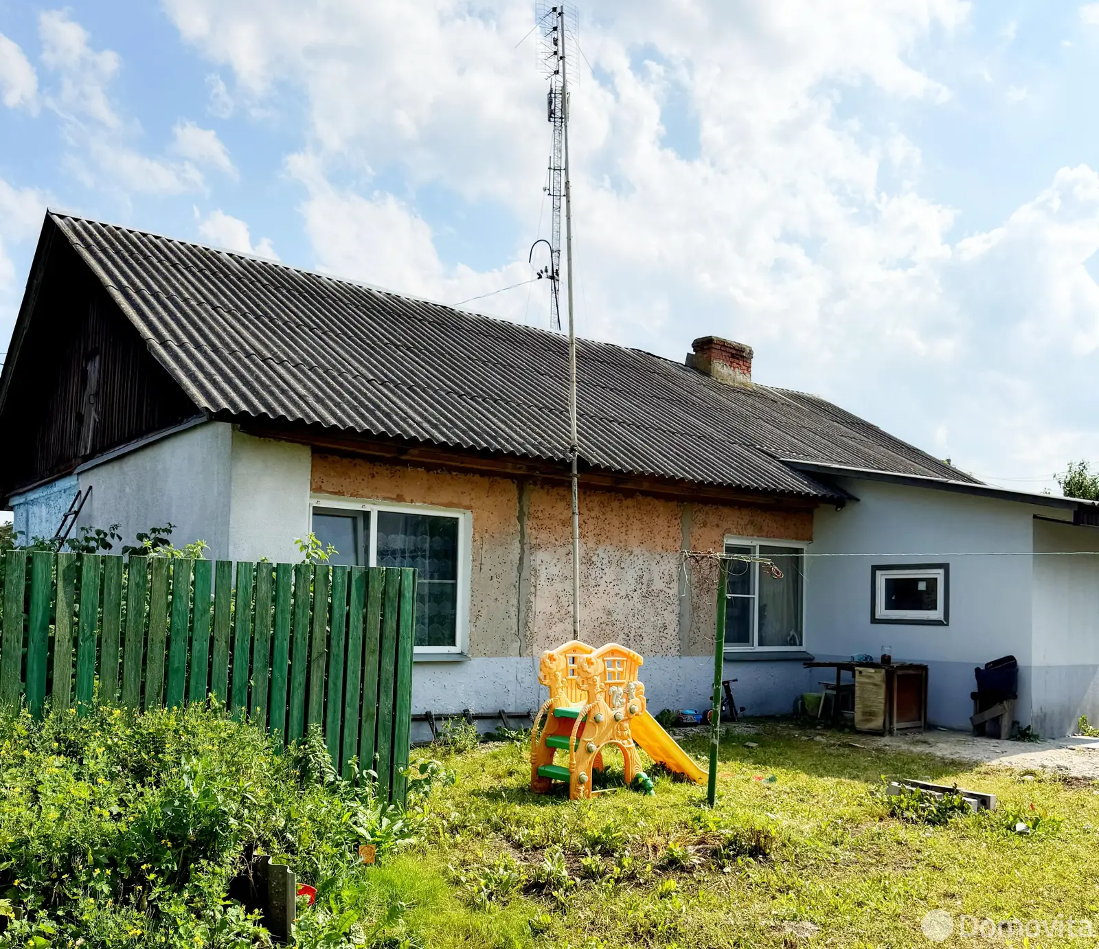 дом, Еремино, ул. Владимира Комарова, д. 3 