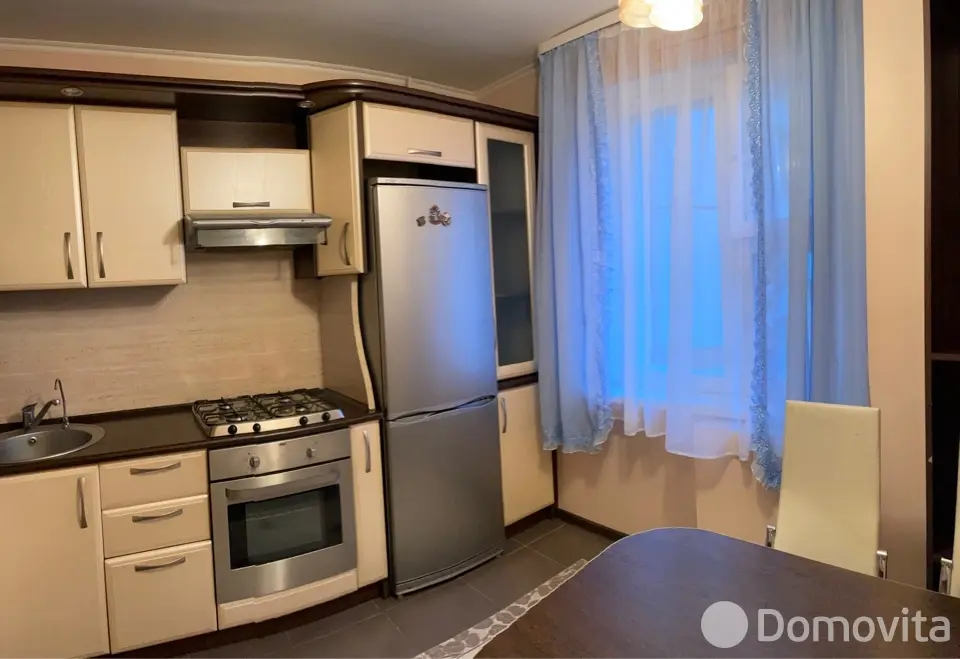 квартира, Минск, ул. Пимена Панченко, д. 52, стоимость аренды 1 300 р./мес.