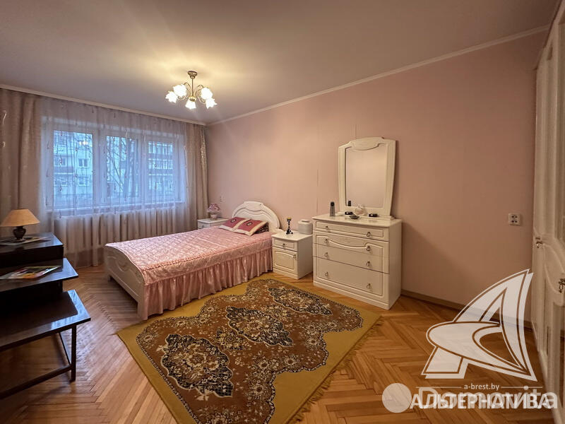 Купить 2-комнатную квартиру в Бресте, ул. Московская, 46500 USD, код: 956128 - фото 1