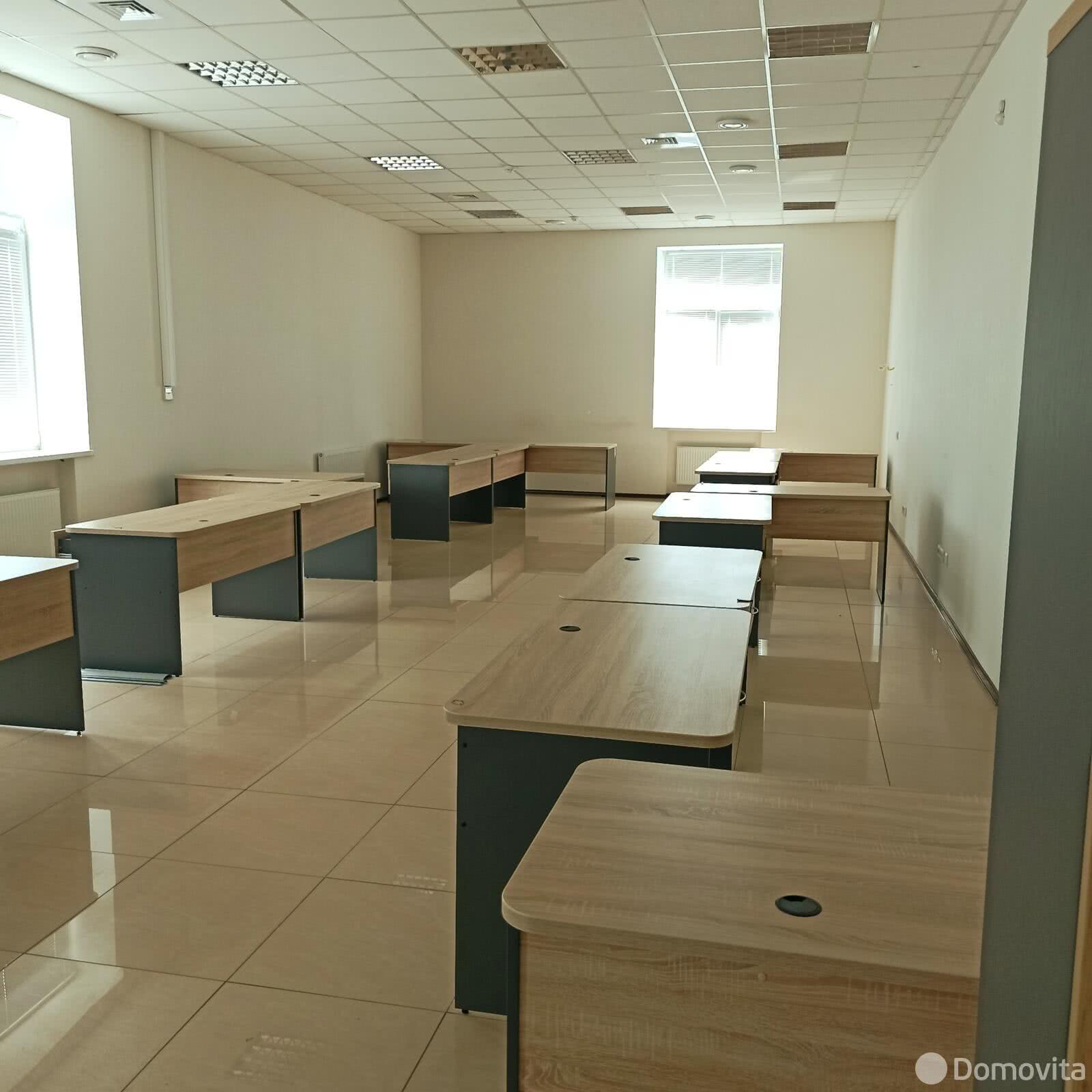 Снять офис на пр-т Независимости, д. 58В в Минске, 30000EUR - фото 1