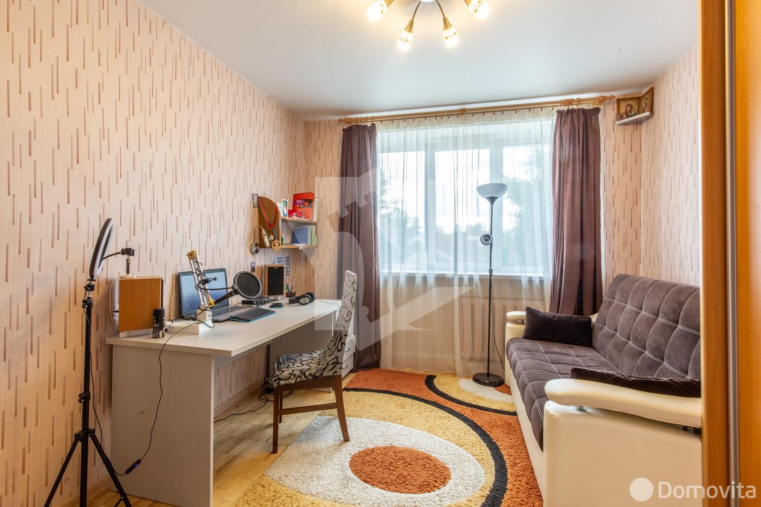 Продажа 4-комнатной квартиры в Заславле, ул. Восточная, д. 4, 68900 USD, код: 820289 - фото 2