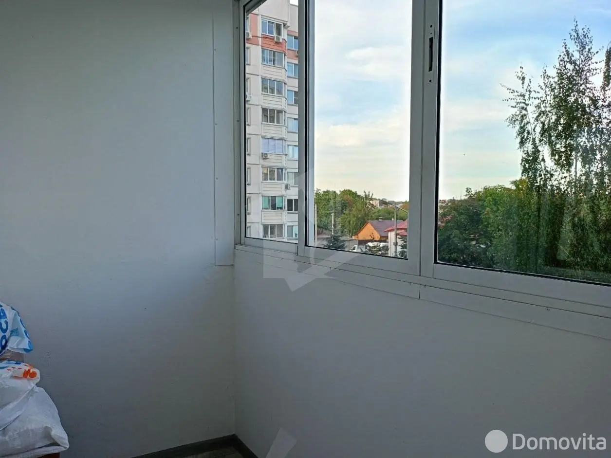 Снять 3-комнатную квартиру в Минске, ул. Червякова, д. 64, 750USD, код 142982 - фото 24