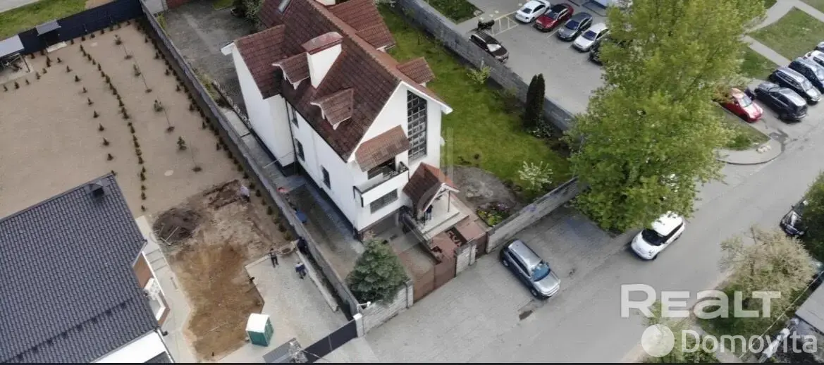 дом, Минск, ул. Литературная - лучшее предложение