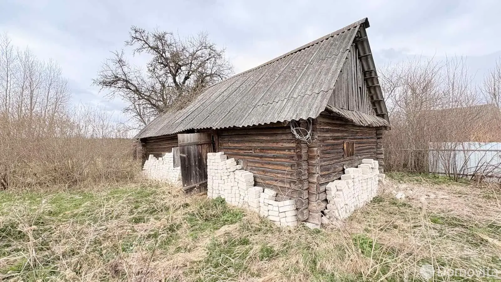 дом, Довжани, 