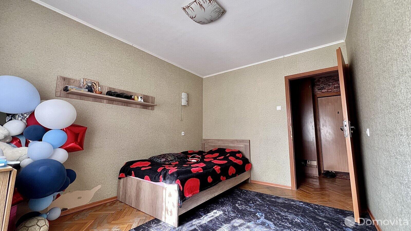 Продажа 2-комнатной квартиры в Борисове, ул. Днепровская, д. 51, 34350 USD, код: 905872 - фото 1