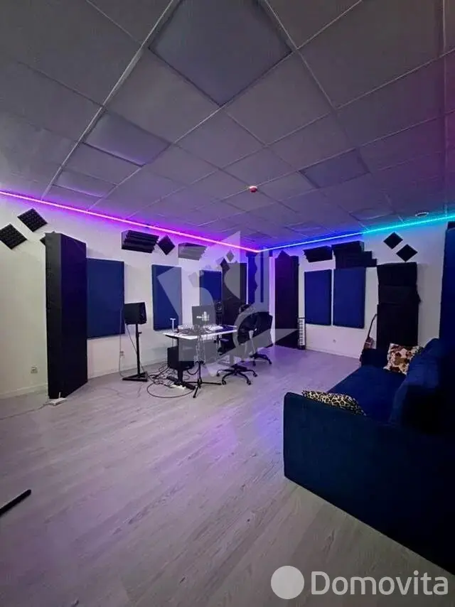 объект сферы услуг, Минск, пр-т Независимости, д. 84/А на ст. метро Парк Челюскинцев