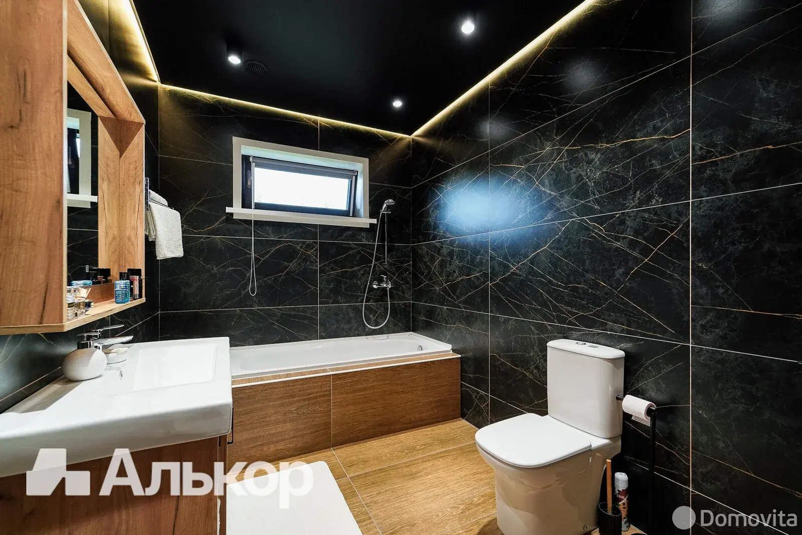 коттедж, Курково, ул. Школьная, д. 16 