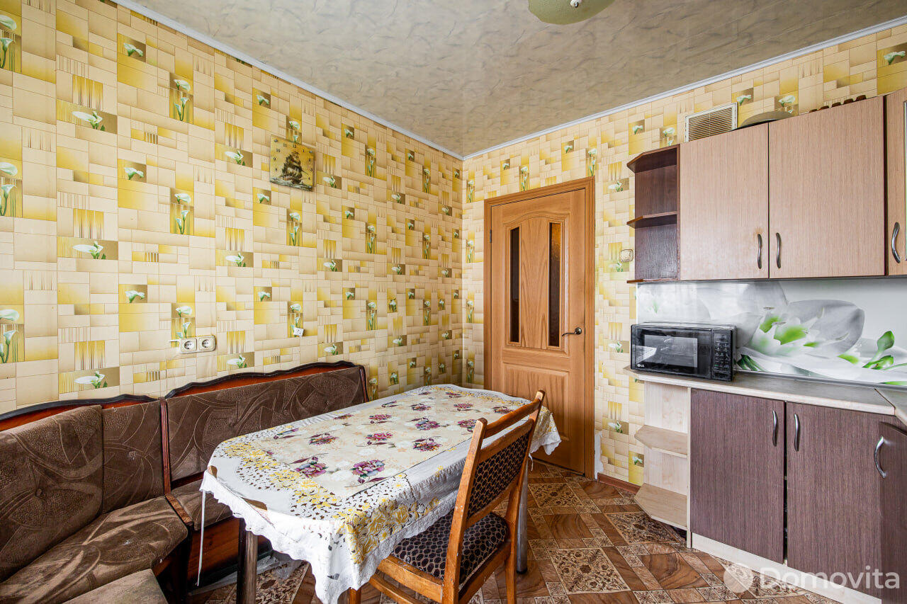Купить 2-комнатную квартиру в Дзержинске, ул. Пушкина, д. 5, 53000 USD, код: 994737 - фото 2