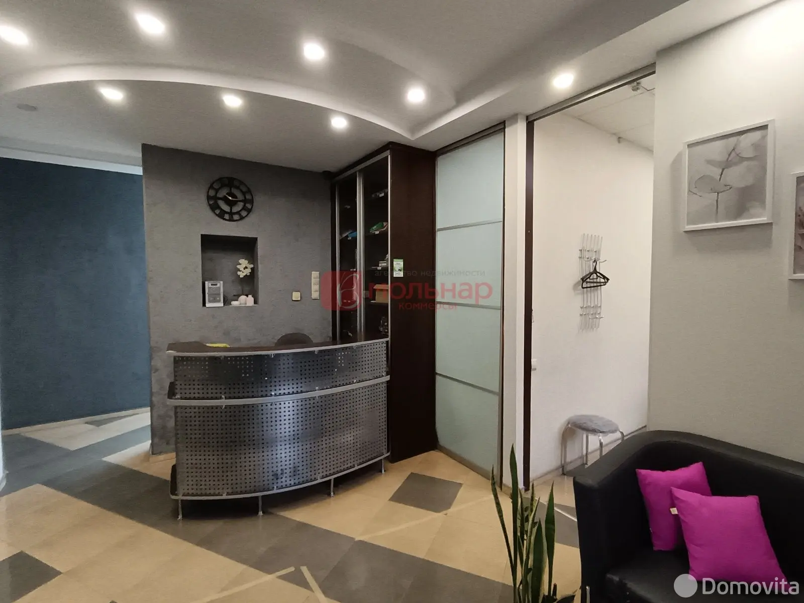 объект сферы услуг, Минск, ул. Якуба Коласа, д. 25/1 на ст. метро Академия наук