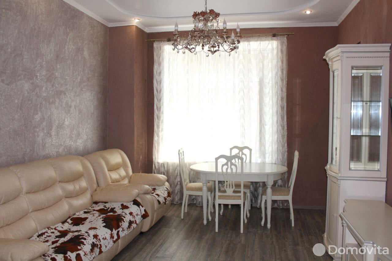 Продажа 3-комнатной квартиры в Гомеле, ул. Кирова, д. 28, 70000 USD, код: 1018706 - фото 1