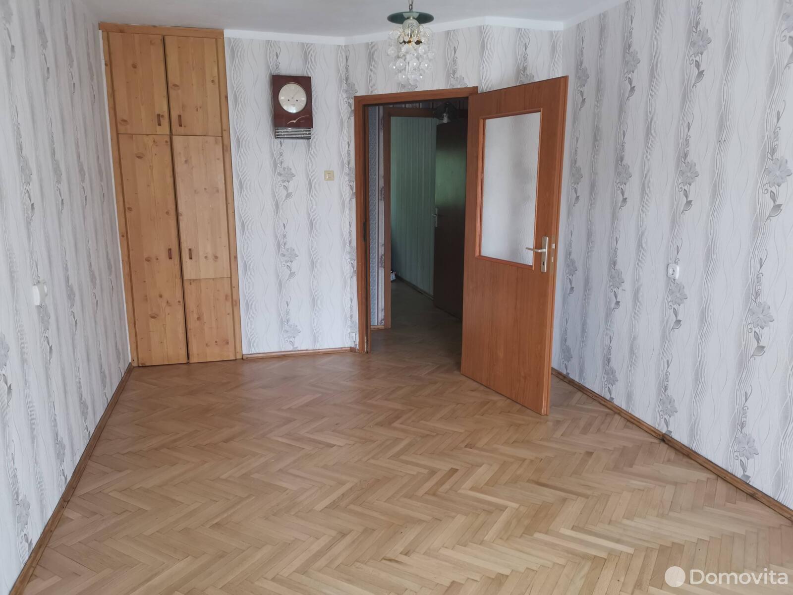 Купить 2-комнатную квартиру в Борисове, ул. Днепровская, д. 57, 32900 USD, код: 999448 - фото 1