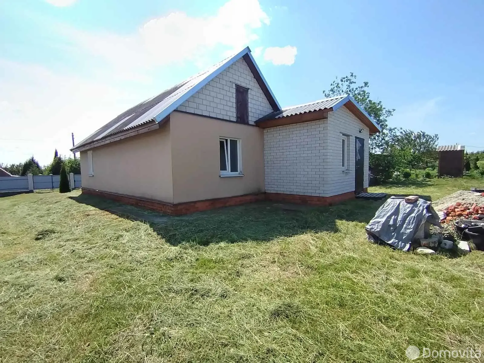 дом, Новики, ул. Придорожная 