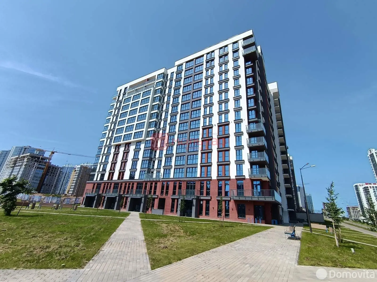 Снять торговую точку на ул. Игоря Лученка, д. 16 в Минске, 2065EUR, код 967578 - фото 1