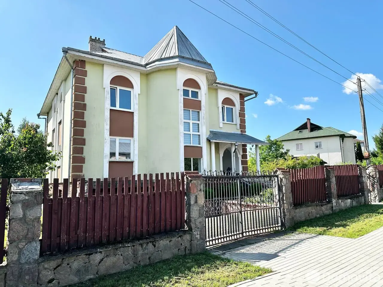 дом, Коробчицы, ул. Торжественная от собственника