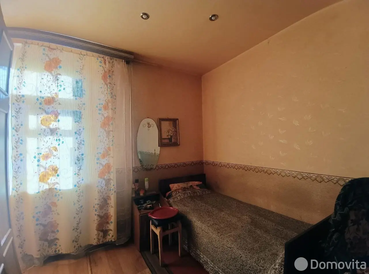 Купить 4-комнатную квартиру в Витебске, пр-д Октябрьский, д. 11, 42000 USD, код: 828028 - фото 4