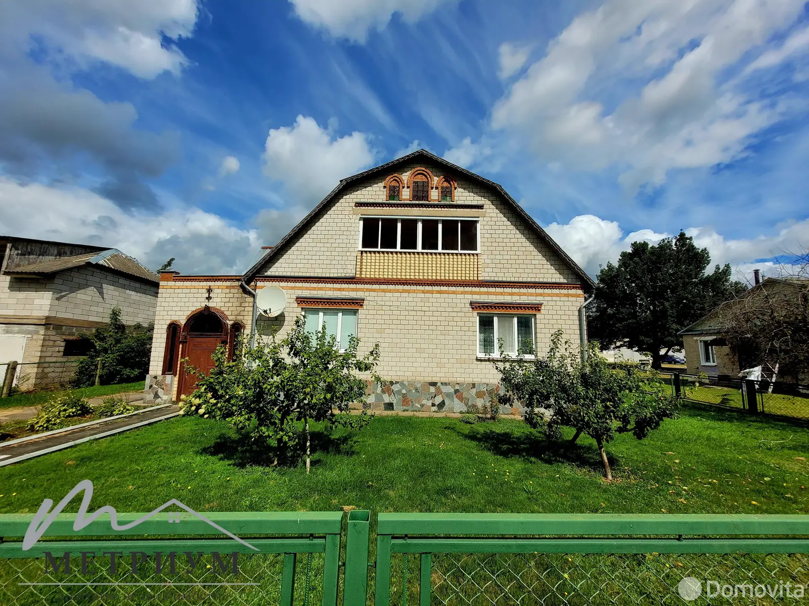 дом, Столбцы, пер. Мичурина