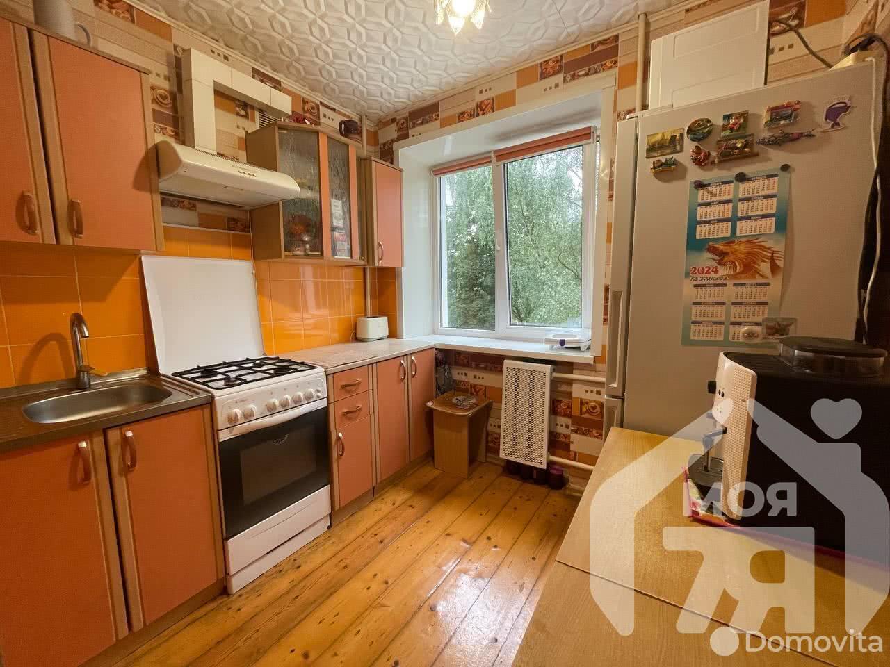 Купить 3-комнатную квартиру в Борисове, ул. Краснознаменная, д. 65, 39900 USD, код: 1024936 - фото 2