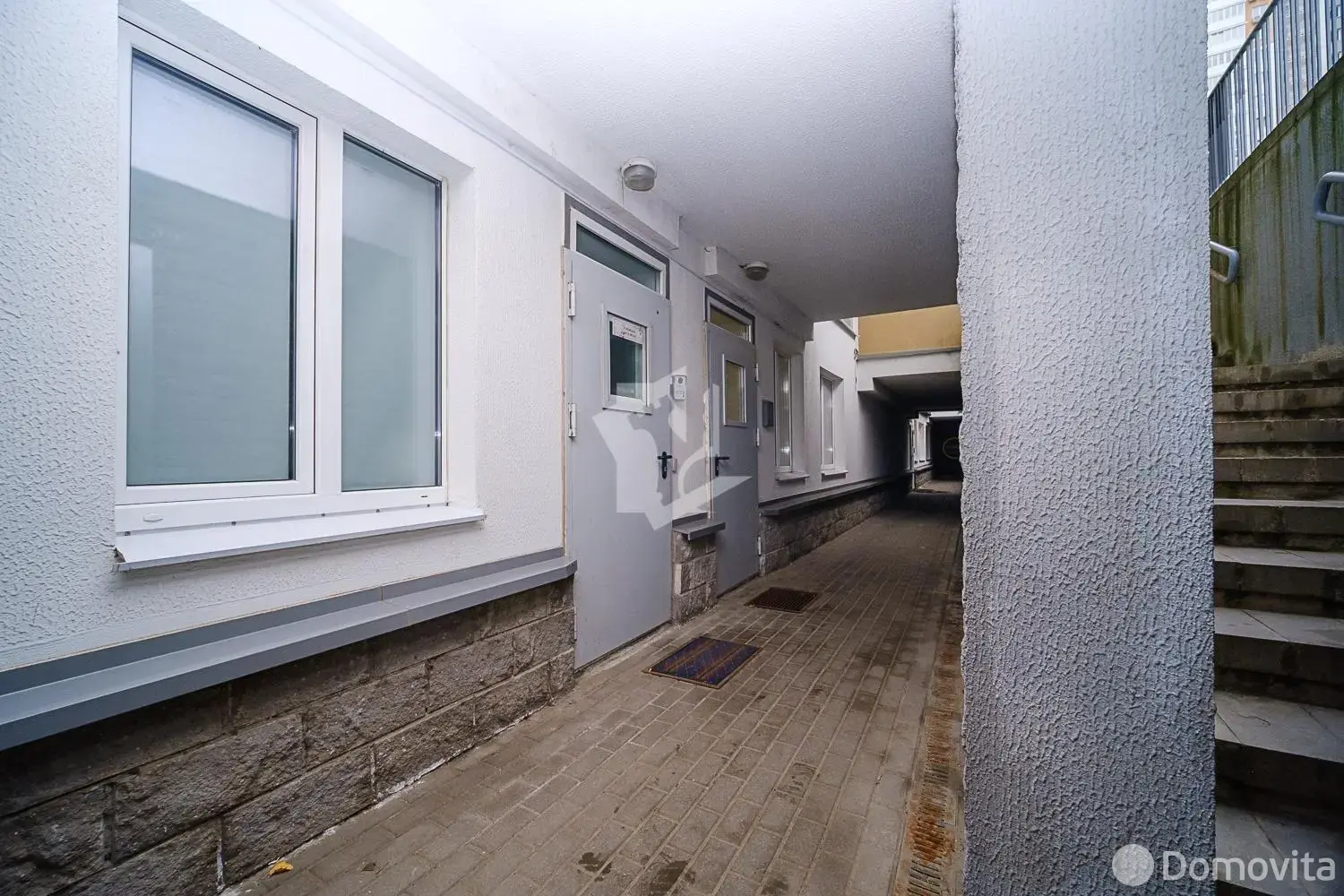 офис, Минск, пр-т Дзержинского, д. 15, стоимость аренды 2 310 р./мес.