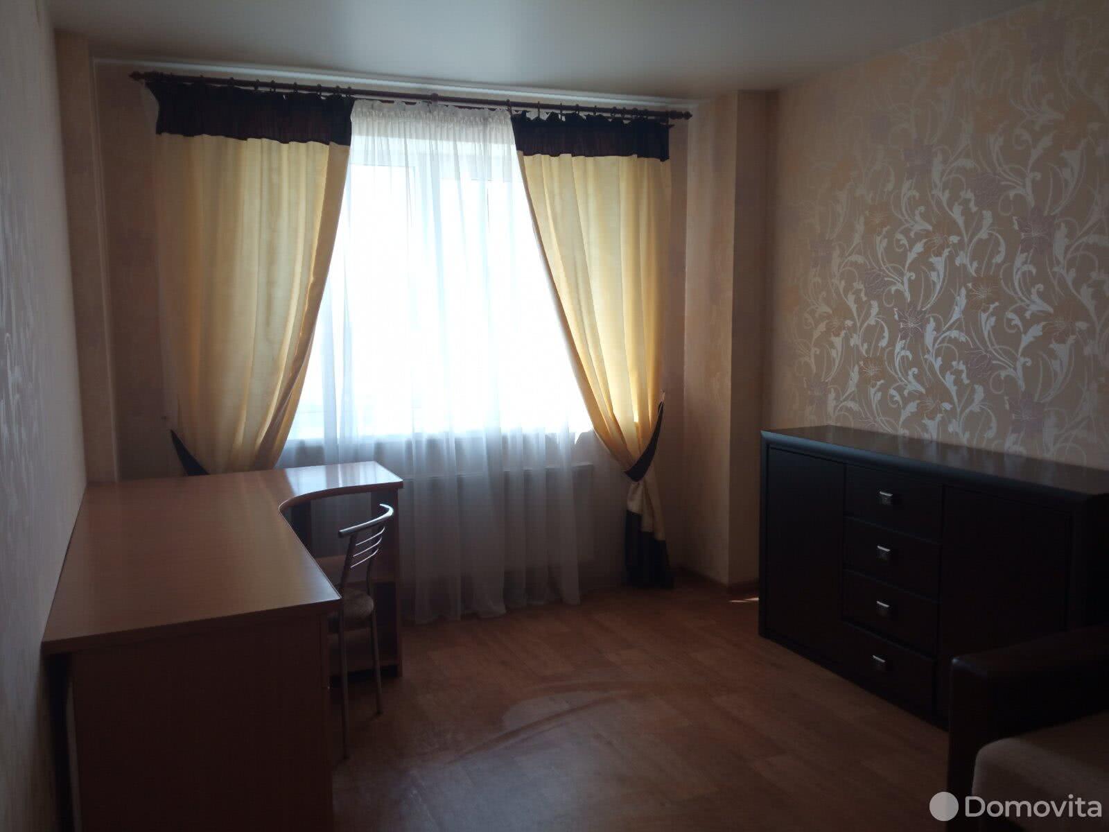 Снять 2-комнатную квартиру в Минске, пер. Корженевского, д. 4, 250USD, код 137414 - фото 1