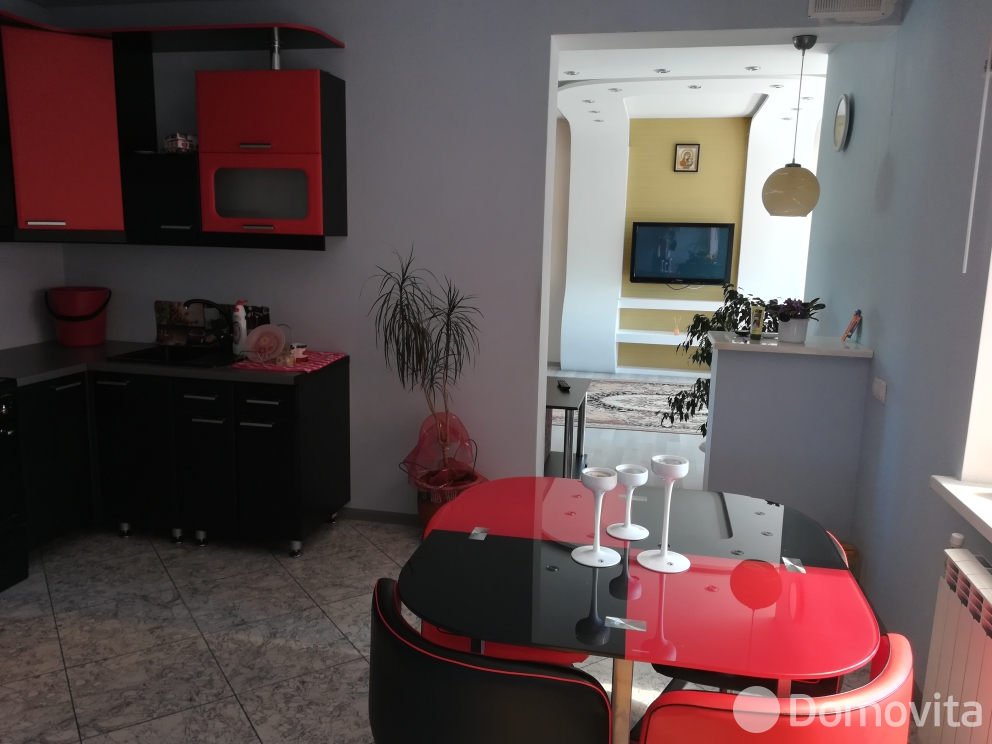 дом, Острошицкий Городок, ул. Коммунистическая - лучшее предложение