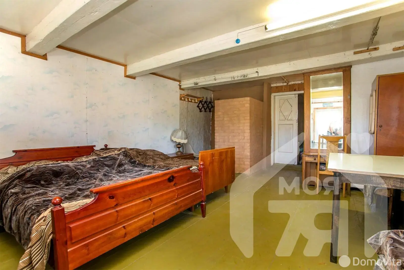 дом, Мокрица, 