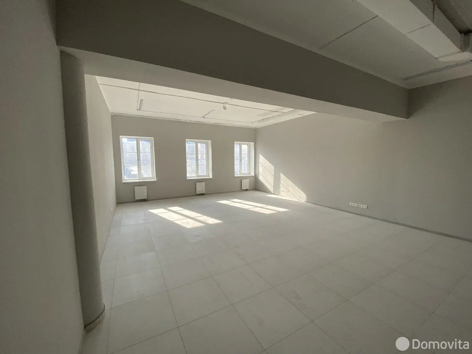 торговый объект, Минск, ул. Интернациональная, д. 3, стоимость аренды 22 019 р./мес.