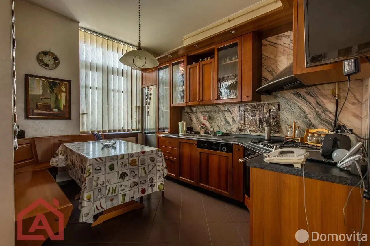 Снять 4-комнатную квартиру в Минске, ул. Красная, д. 22, 1200USD, код 146197 - фото 23