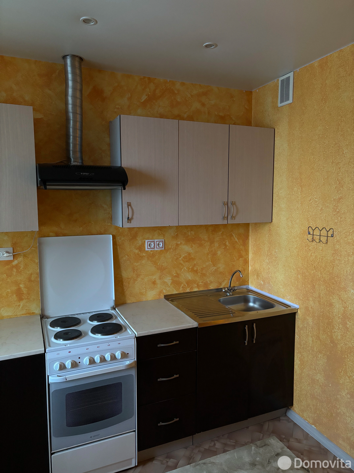 Стоимость аренды квартиры, Минск, ул. Сергея Есенина, д. 3/2